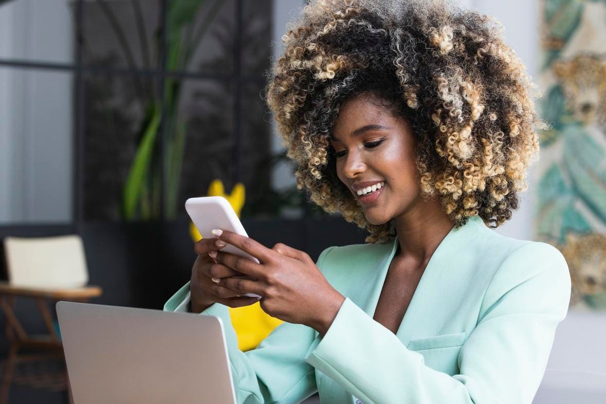 3 App Store/Google Play Apps To Learn High-Paying Skills In 20 Mins