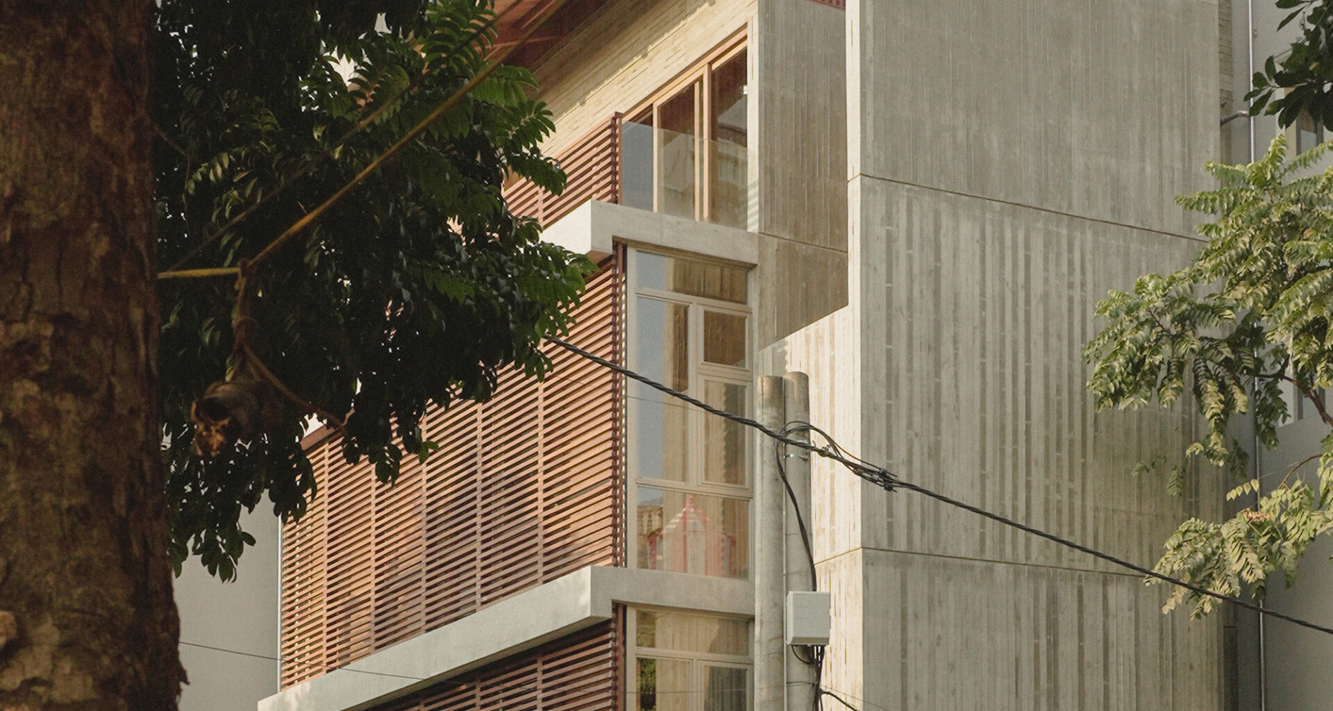 Vertical Tube House - Kam and Ly House / HGAA + Jien Jun + naïve practice + Taewon Park