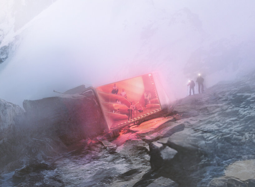 the structure uses a red warning light that turns on automatically in low-visibility conditions