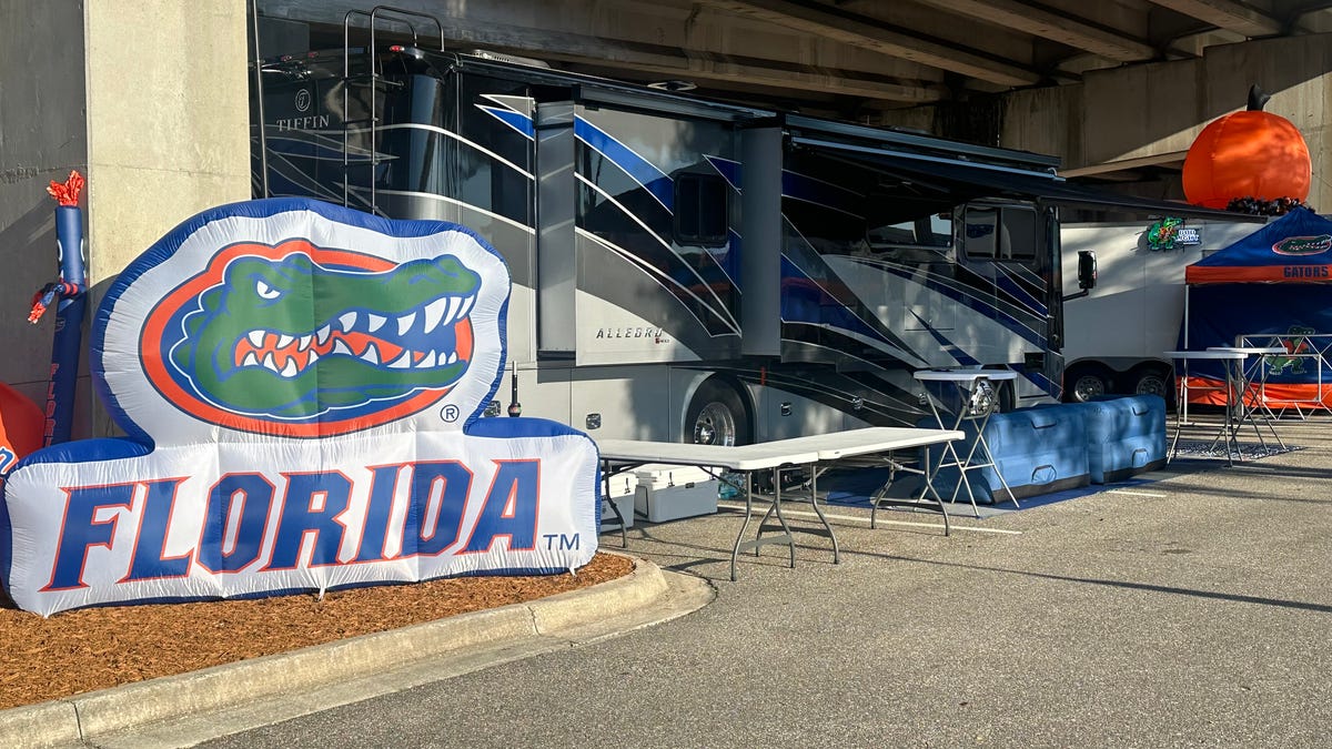 Festive, bittersweet vibe at RV City as big game moves for 2 years