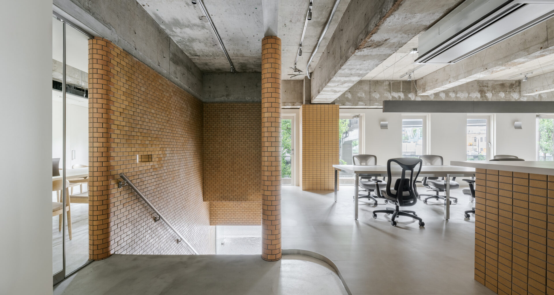 DA OSAKA Branch Tokyo / Reiichi Ikeda Design