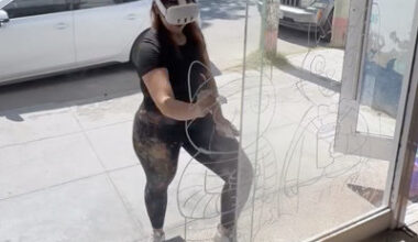 Clever Use of Augmented Reality: Tracing Virtual Art to Quickly Create Murals