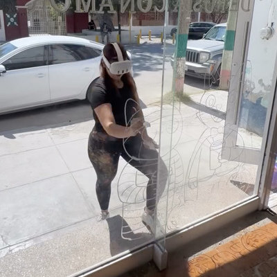 Clever Use of Augmented Reality: Tracing Virtual Art to Quickly Create Murals