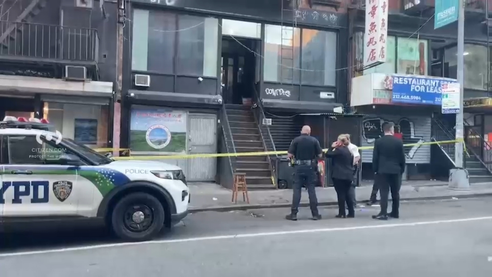 Man dies after being stabbed in the back in Chinatown