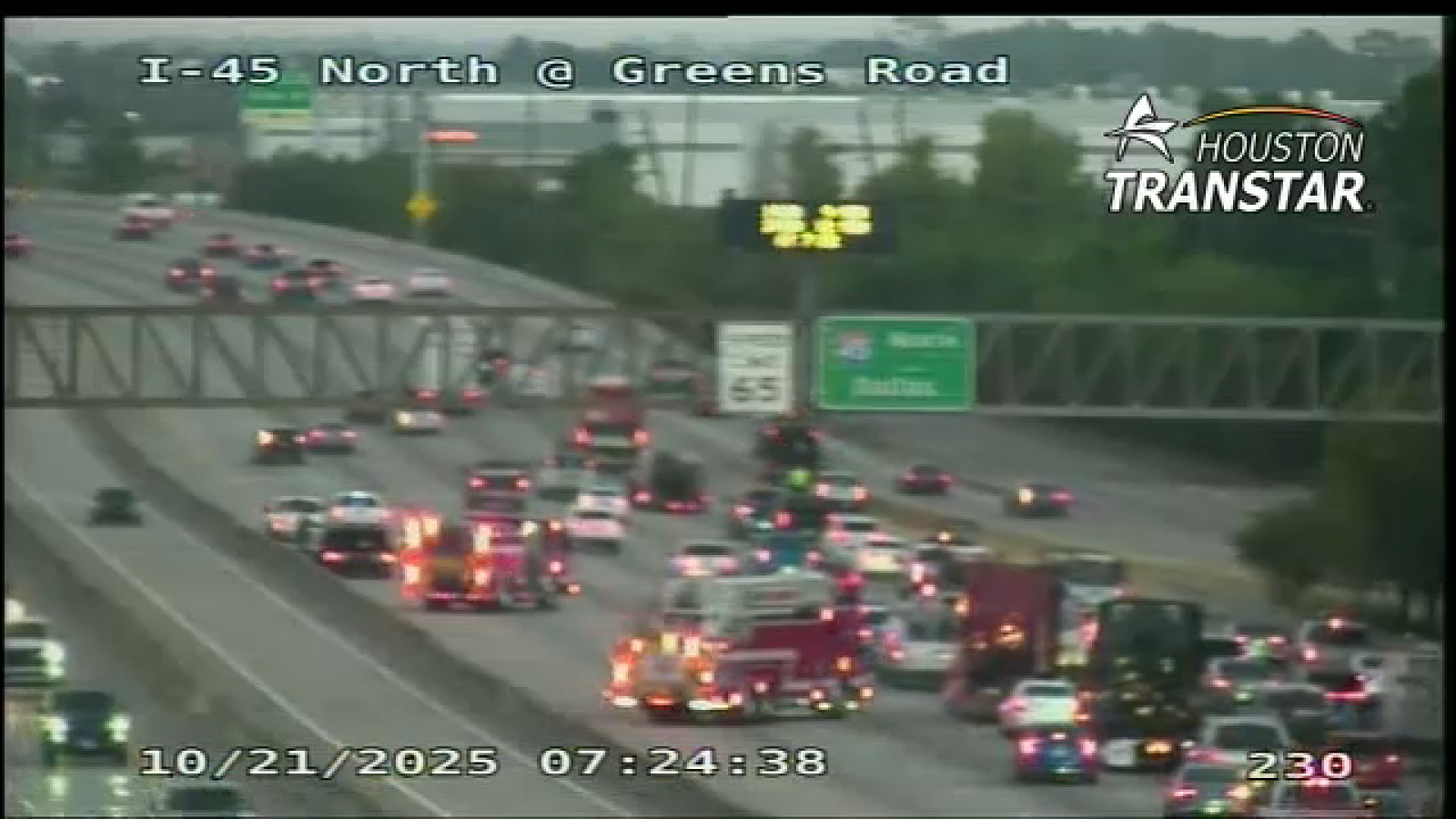 North Freeway traffic: 2 separate crashes on I-45 northbound causing delays for drivers near Mount Houston Road and Greens Road