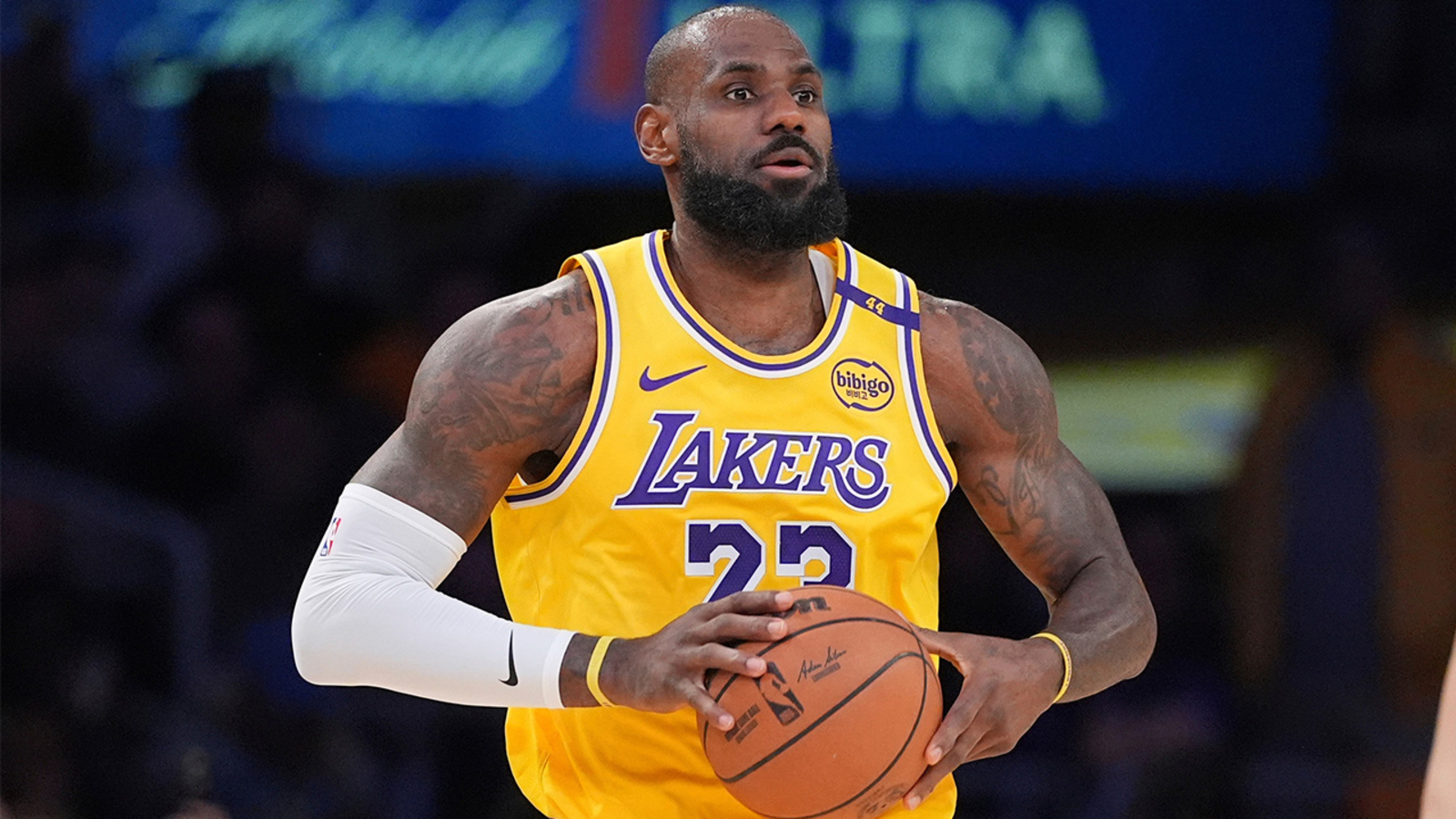 Former unofficial coach for Los Angeles Lakers Damon Jones allegedly sold LeBron James injury information to bettors, sources say