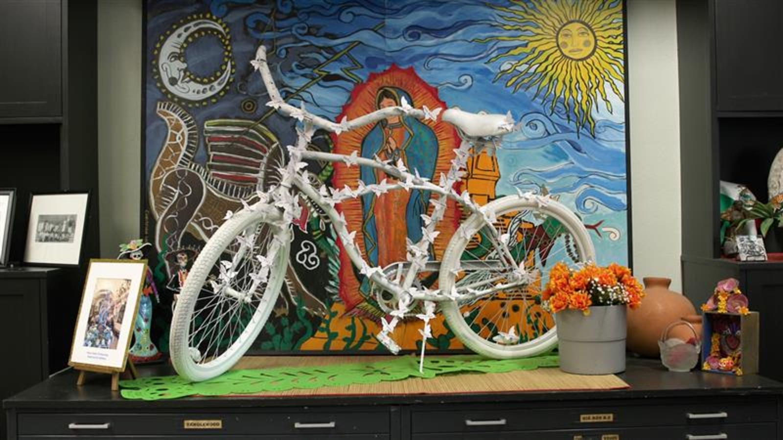 Cyclists killed remembered during Dia De Los Muertos