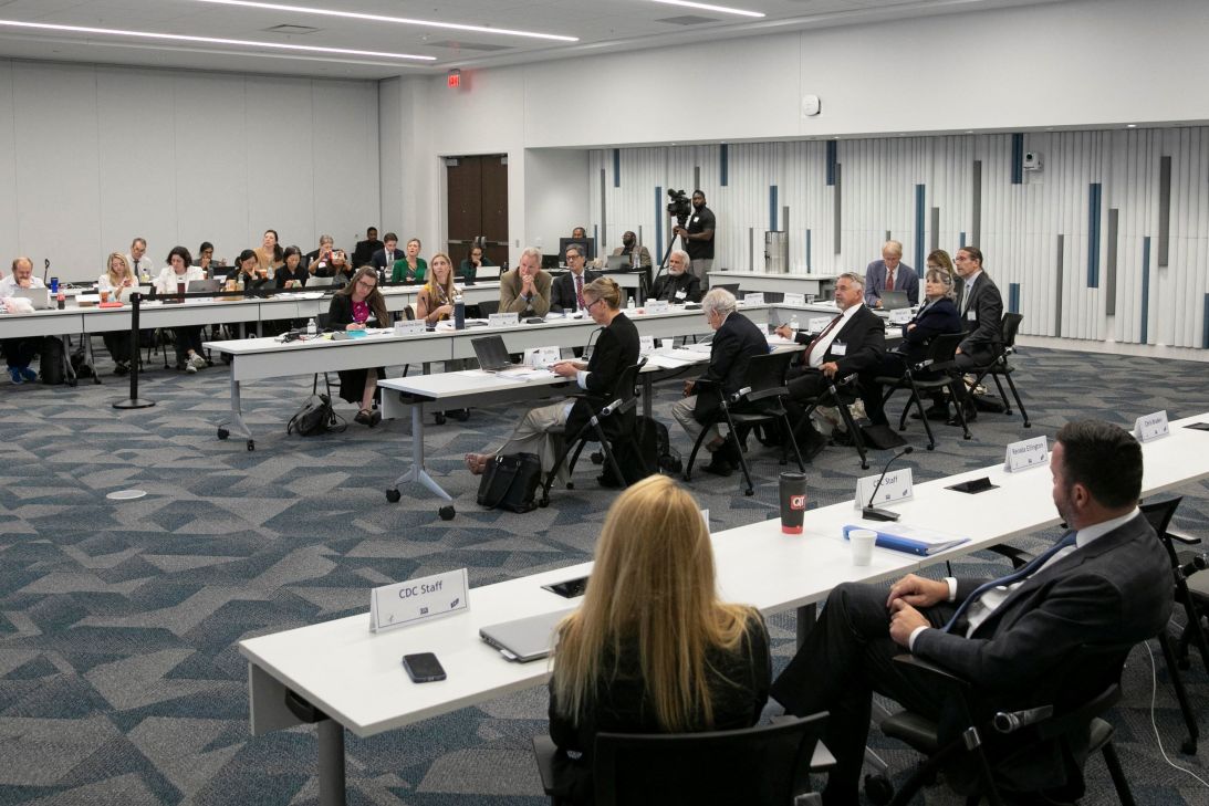 The new group of advisers focused more on vaccine risks than benefits, narrowly voting against recommending that prescriptions be required for Covid-19 vaccines.