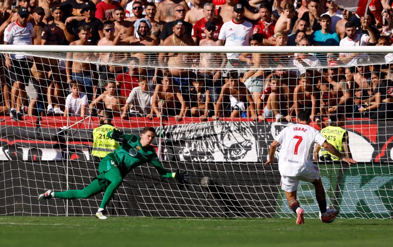 Isaac Romero in action.