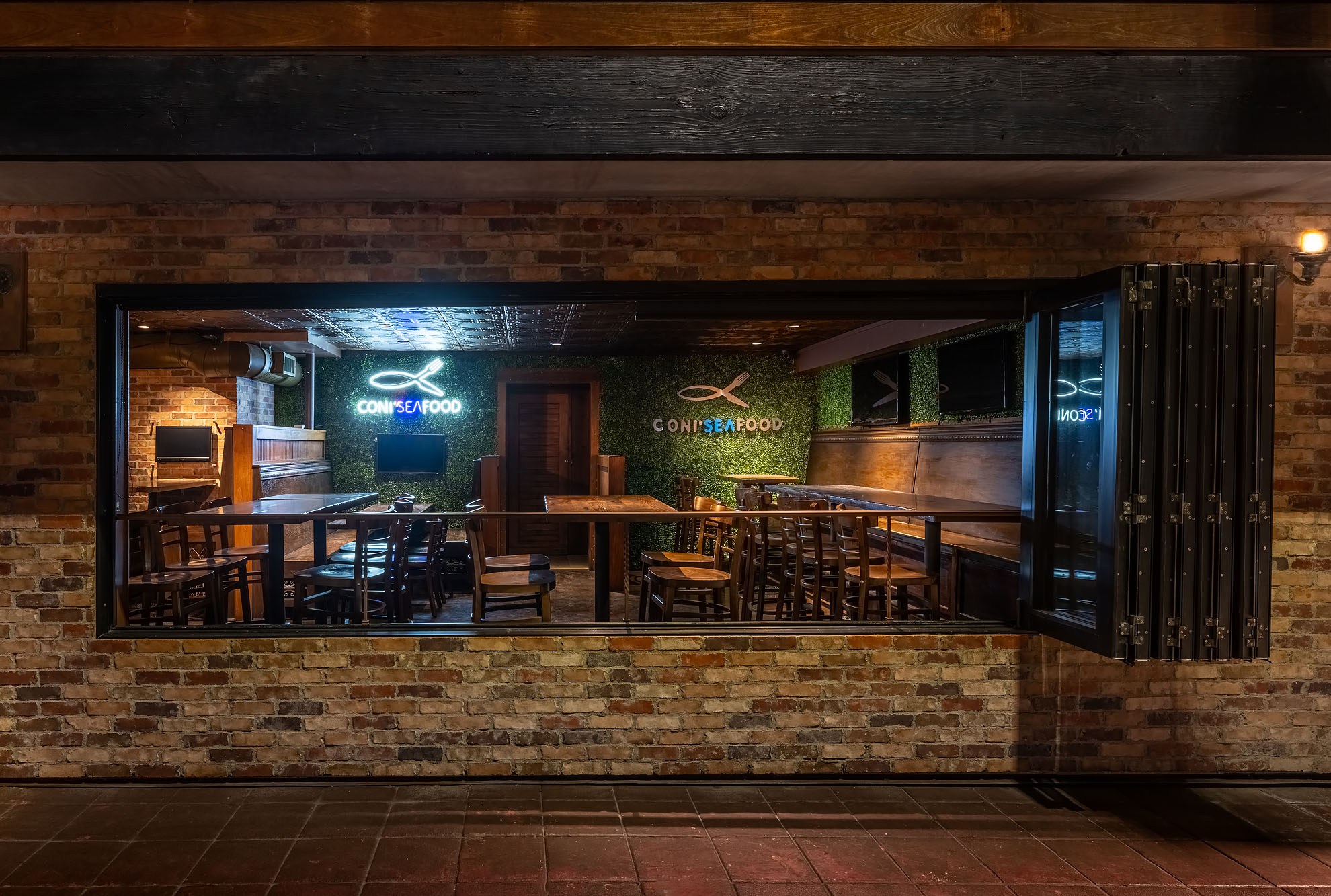 A view of Coni’Seafood from the street in Hermosa Beach.