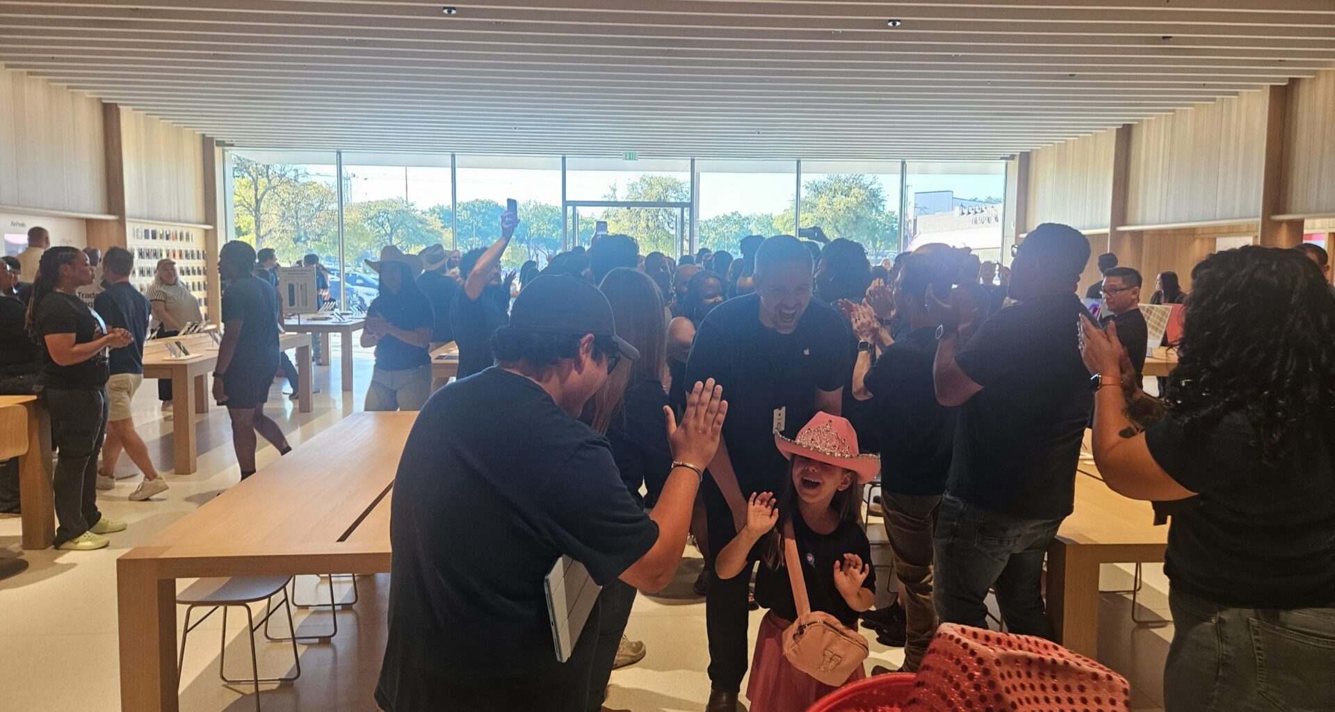 Fort Worth’s Apple Store gets a glow-up, first in Texas with new design 