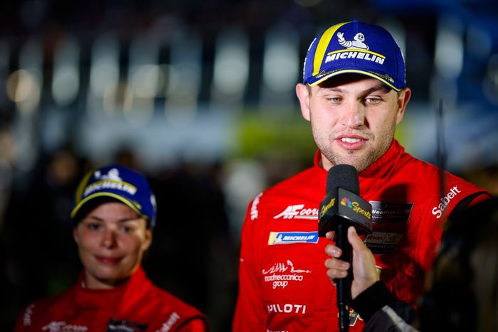 #21 AF Corse Ferrari 296 GT3: Simon Mann, Lilou Wadoux Ducellier, Alessandro Pier Guidi