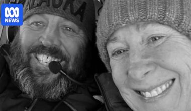 Tributes to 'fantastic people' killed in light plane crash near Wollongong
