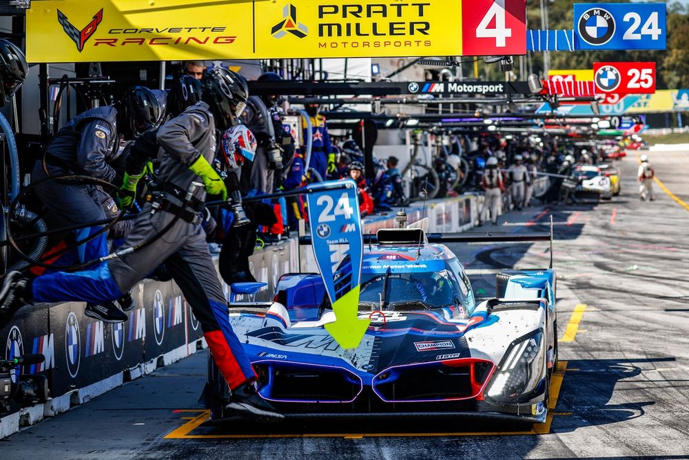 #24 BMW M Team RLL BMW M Hybrid V8: Philipp Eng, Dries Vanthoor, Kevin Magnussen