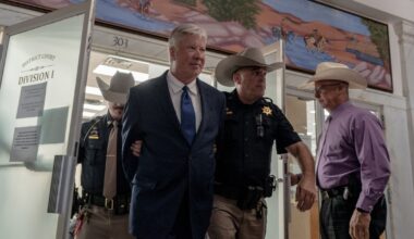 Robert Morris, Texas megachurch pastor, pleads guilty to child sex abuse