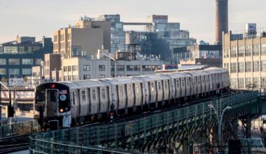 2 girls die while apparently 'surfing' atop New York City subway train