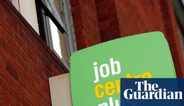 Labour urged to rethink scrapping minimum wage youth rates amid ‘Neets’ rise | Minimum wage