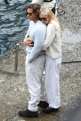 COBRA TEAM / BACKGRID Brad Falchuk and Gwyneth Paltrow.