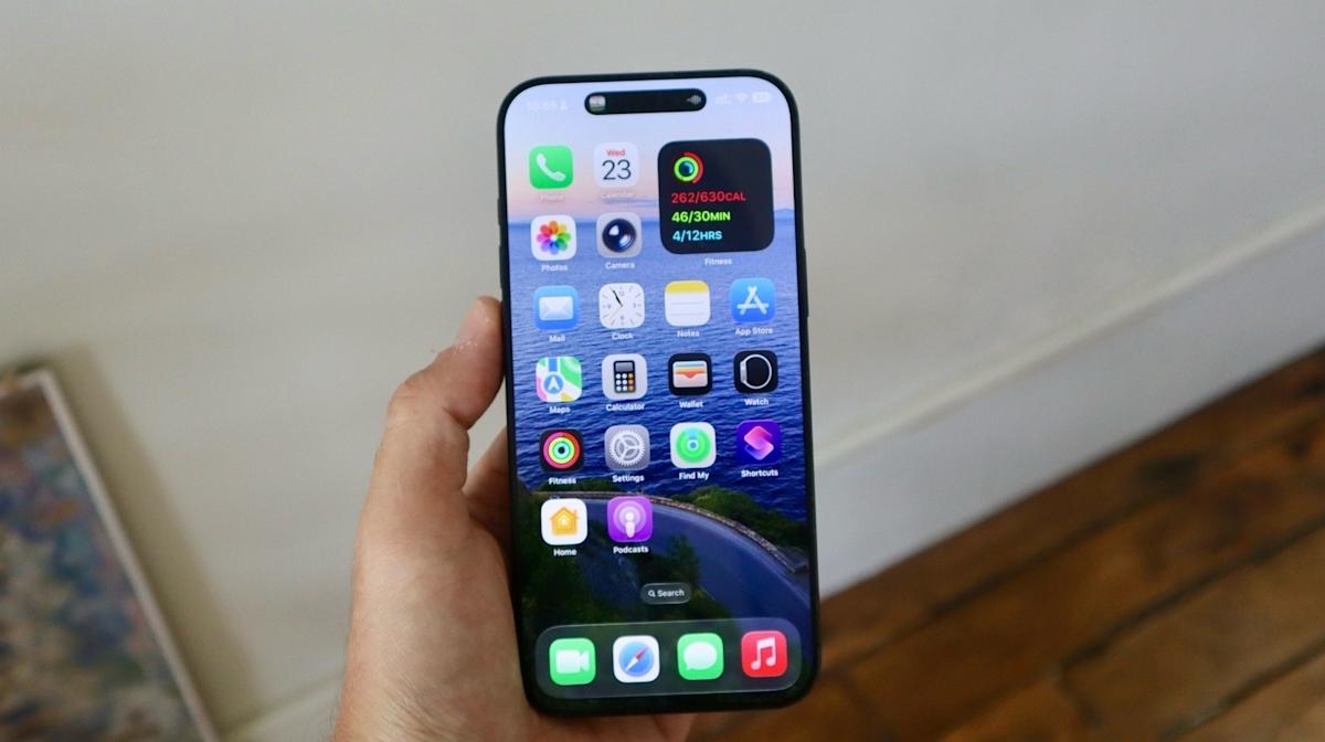 iOS 26.0.1 Now Available As Apple Begins Addressing Common Bugs