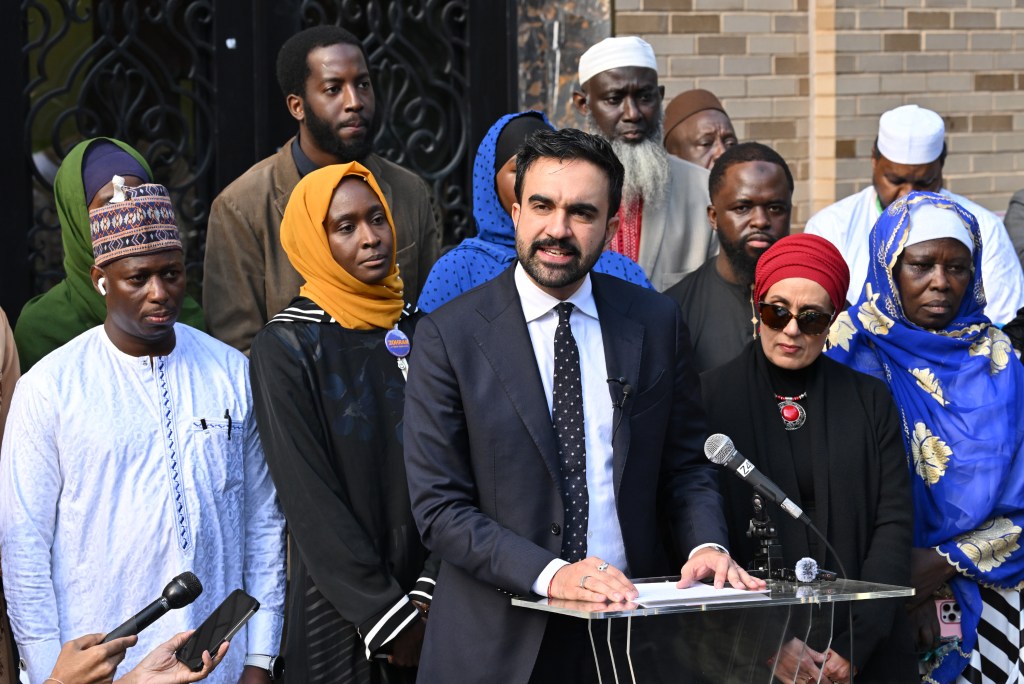 Mamdani visits Bronx Mosque.