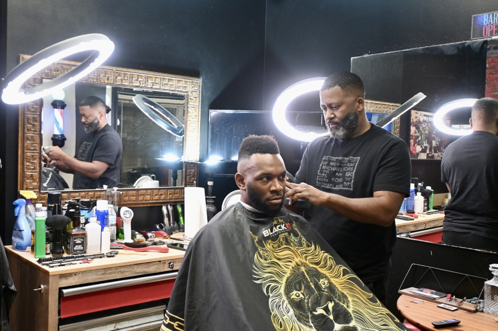 Salon Meyerland has a range of professionals with different specialities, such as barbers and nail technicians. (Roo Moody/Community Impact)