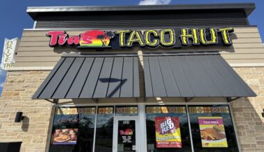 Tia's Taco Hut is expanding across San Antonio, opening its second new location this year and 14th overall. (Andrew Creelman/Community Impact)