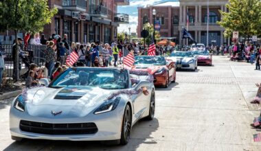 cars rolling down Oak Street in Roanoke