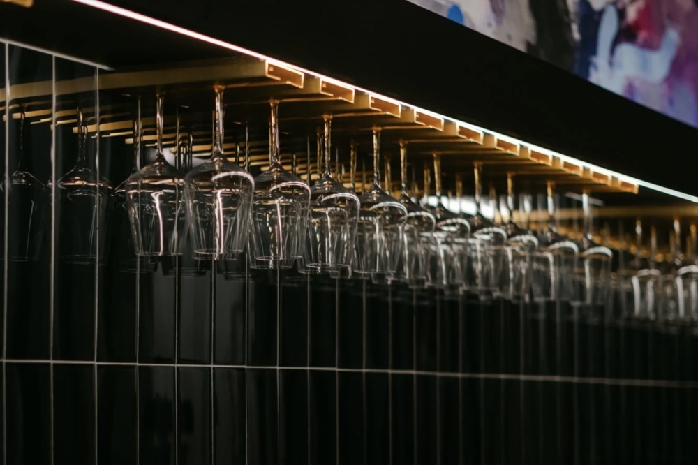 wine glasses