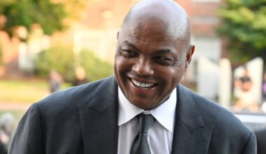 Charles Barkley throws shade at Dallas Cowboys defense during ‘Inside the NBA’