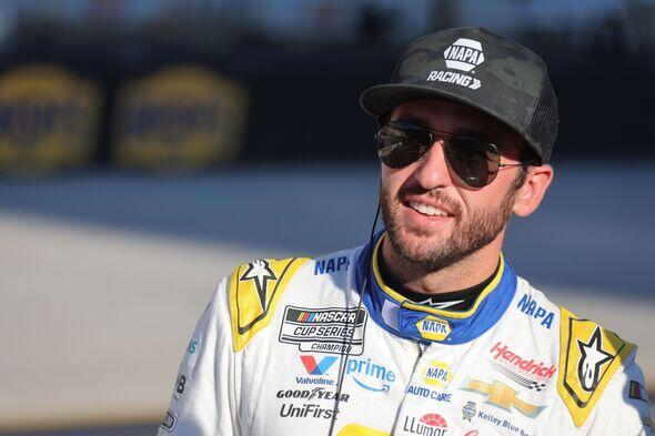 Chase Elliott takes on important role for NASCAR fans' big life moment