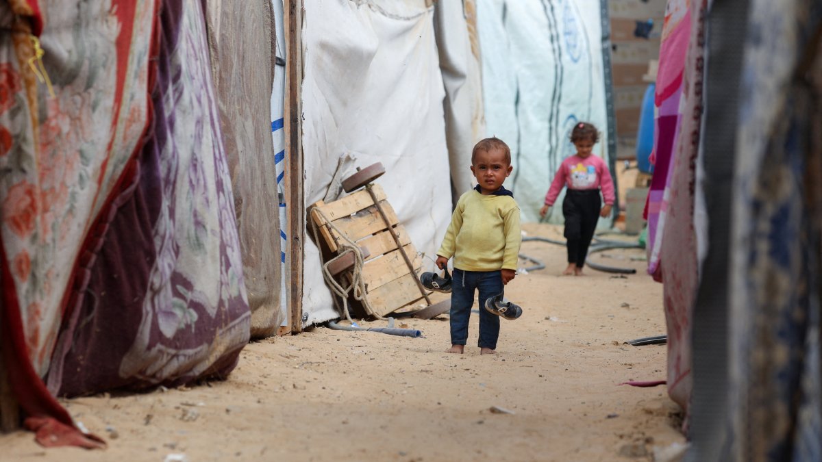 UNRWA warns of harsh Gaza winter as Israeli aid block continues