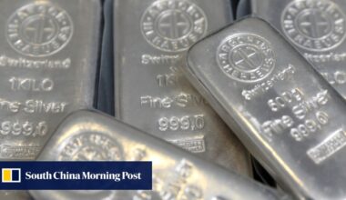 Silver hits record high, surging past US$52 amid historic London short squeeze