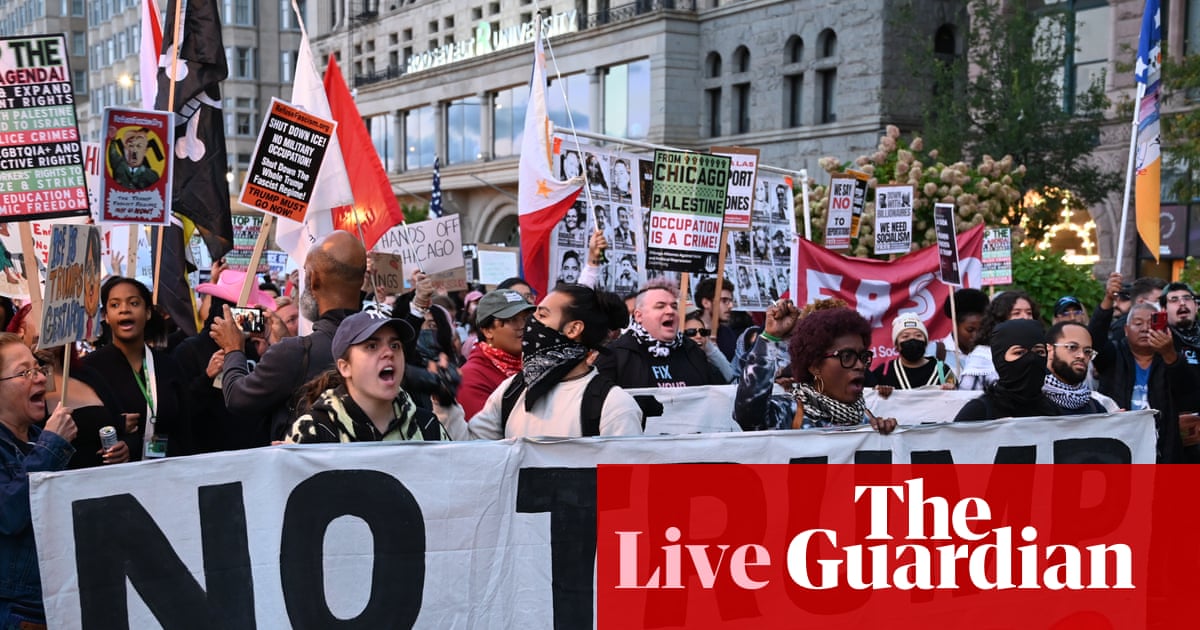 National guard troops ‘protecting’ ICE and other federal property in Chicago area – US politics live | US politics