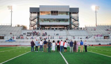 Arlington ISD dedicates new $36 million stadium to former trustee