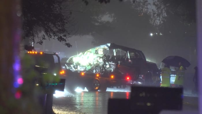 1 dead, another in critical condition after car wreck in N Houston