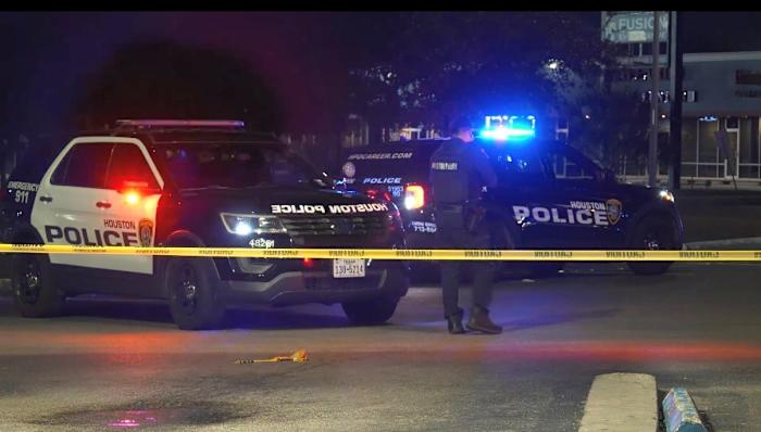 Woman killed, man injured after shooting outside nightclub in Southwest Houston