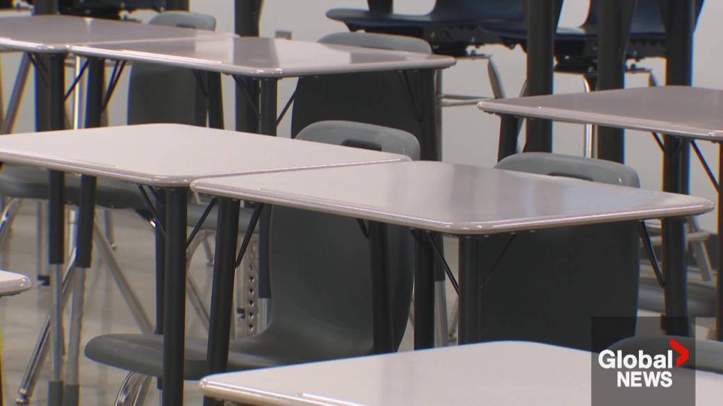 Click to play video: 'Talks stall between Alberta teachers, government in provincewide strike'