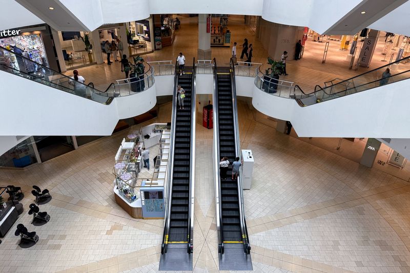 US firms grapple with economic divide as lower income struggles mount