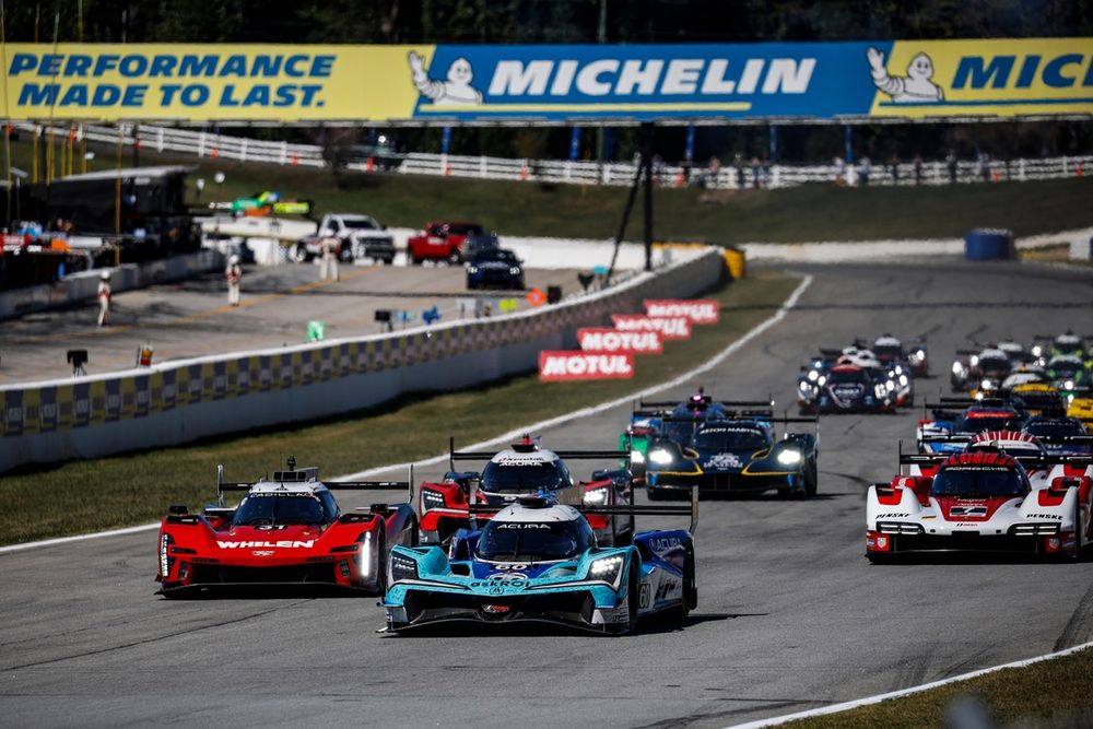 #60 Acura Meyer Shank Racing w/Curb Agajanian Acura ARX-06: Tom Blomqvist, Colin Braun, Scott Dixon
