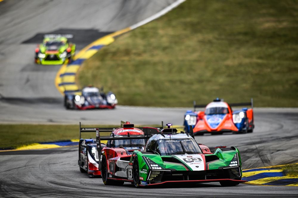 #63 Automobili Lamborghini Squadra Corse Lamborghini SC63: Romain Grosjean, Edoardo Mortara, Daniil Kvyat