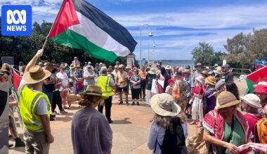 Pro-Palestinian rallies live updates: Protesters gather across Australia