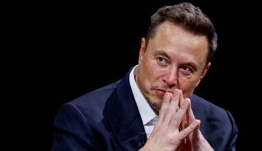 Elon Musk Says He Canceled Netflix, Urges Followers to As Well
