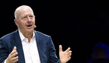 Goldman CEO Predicts AI May Increase Staff Size Over the Next Decade
