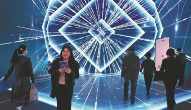 China's internet sector logs steady revenue growth in Jan-Aug
