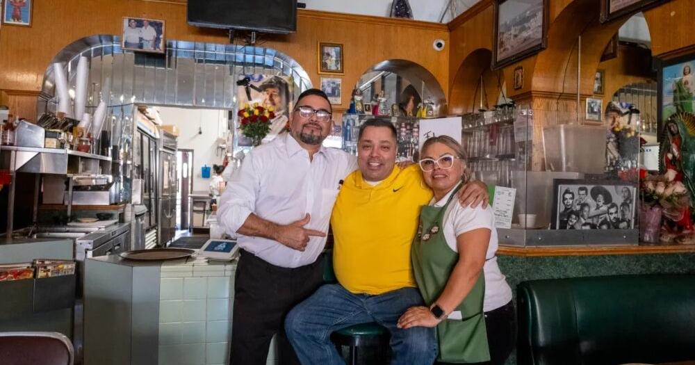East L.A.'s Birrieria Chalio serves up a stew rich in flavor and history | East LA News