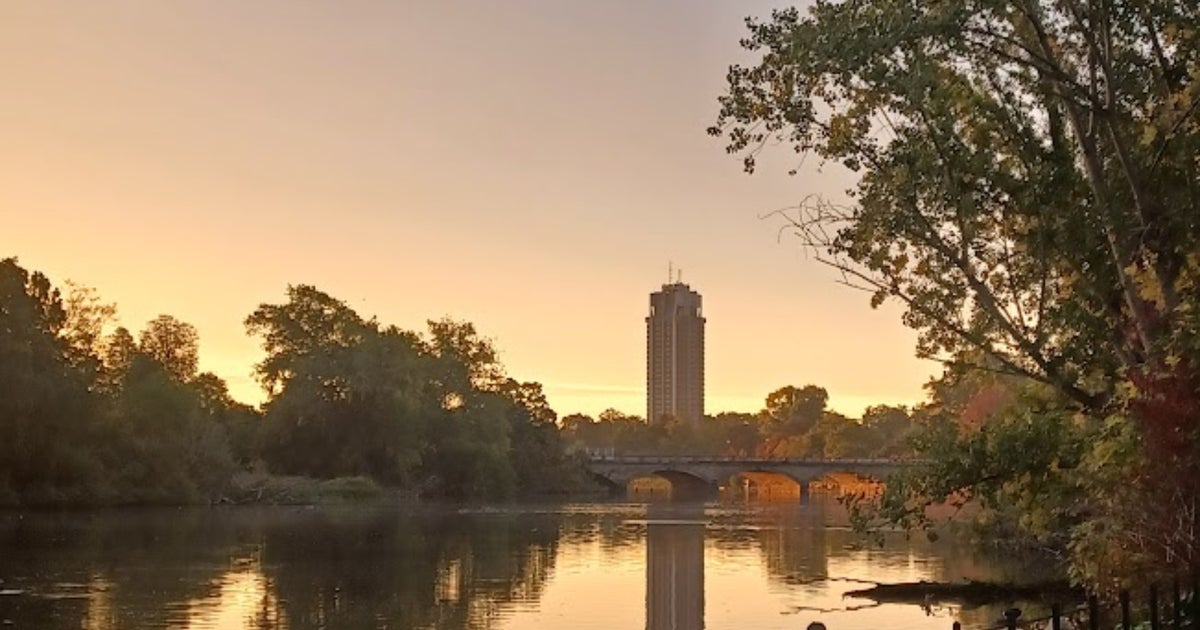 I Tried The '6-6-6' Walking Challenge. Here's How It Went