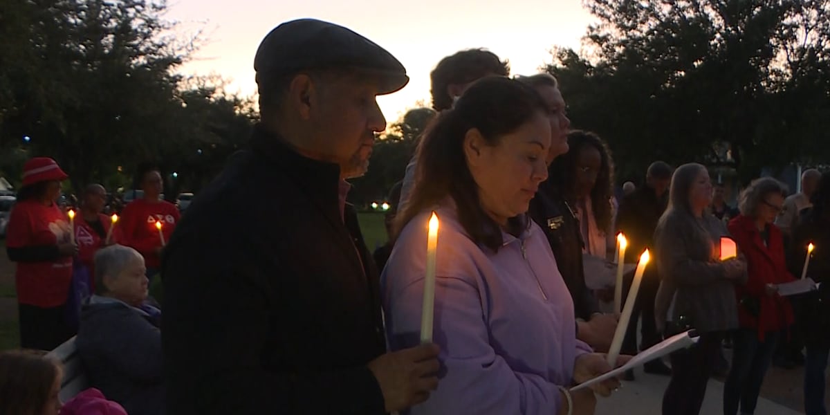 Jacksonville candlelight vigil honors 78 victims of domestic violence