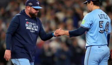 Schneider continues to defend bullpen choices