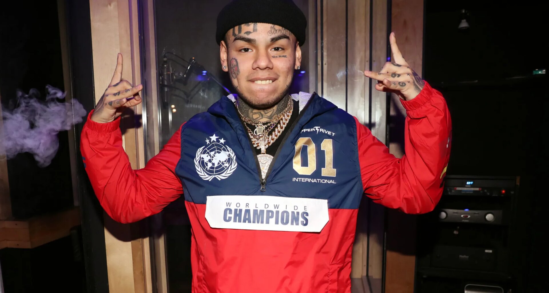 6ix9ine Makes Light Of King Von's Death While Recalling Shooting Video