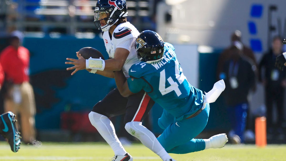 Jaguars injury updates shows Travon Walker (wrist) limited on Thursday